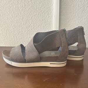 Eileen Fisher sandals size 8.5
